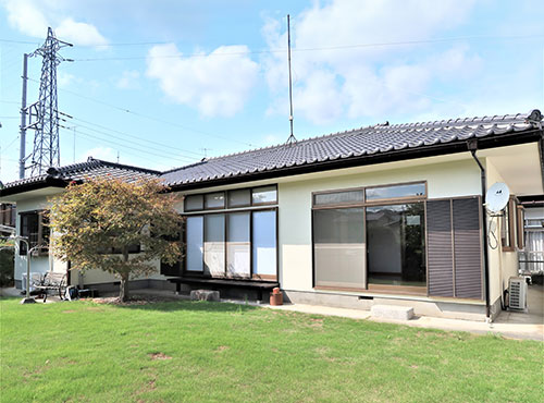 別荘のような佇まいの平屋 秦野市柳町 外観写真